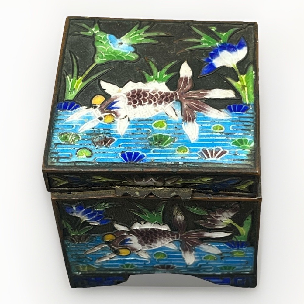 Antique Silver Gilt CLOISONNE Repousse Enamel Chinese Koi Fish Stamp Jar Box